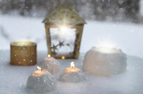 Free candles in snow image